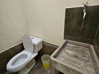 Foto 25 de Tumbaco, Sector Av Universitaria, arriendo Casa Esquinera Amoblada