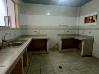Foto 3 de SE ALQUILA LOCAL COMERCIAL CON EXCELENTE UBICACIÓN EN AVENIDA EL ALAMO- PRIMER PISO