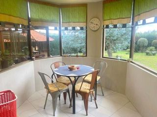 Foto 6 de Elegante villa en venta con 1.500m2T sector San Joaquín