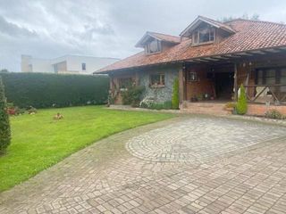 Foto 36 de Elegante villa en venta con 1.500m2T sector San Joaquín
