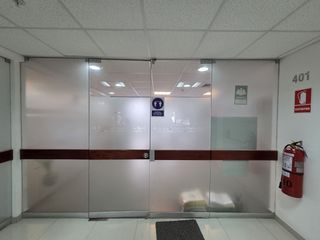 Foto 1 de SE VENDE OFICINA 87m2. SAN ISIDRO