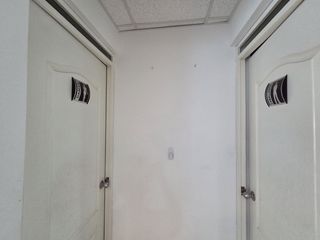 Foto 6 de SE VENDE OFICINA 87m2. SAN ISIDRO