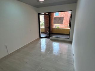 Foto 5 de centro comercial y profesional campanario