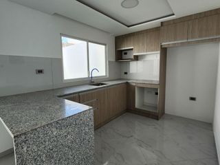 Foto 2 de Casa NUEVA en venta – Tramo II vía Circunvalación, MANTA