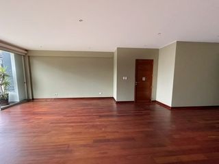 Foto 4 de DEPARTAMENTO EN ALQUILER EN MIRAFLORES  CON VISTA A PARQUE