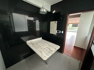 Foto 9 de DEPARTAMENTO EN ALQUILER EN MIRAFLORES  CON VISTA A PARQUE