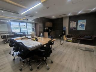 Foto 5 de VENTA - OFICINA - PARQUEO SUBTERRANEO - BODEGA - 1 BAÑO - LOBBY CON RECEPCION - 5 AÑOS ANTIGUEDAD