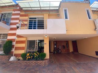 Foto 1 de Casa en venta ibague piedrapintada conjunto cerrado