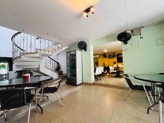 Foto 8 de Casa Comercial con Apto Independiente sobre la calle 7 en la Gaitana