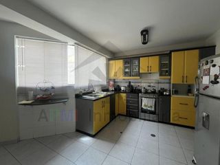 Foto 4 de VENTA DE DEPARTAMENTO CON ESTACIONAMIENTO EN SANTA VICTORIA DE CHICLAYO