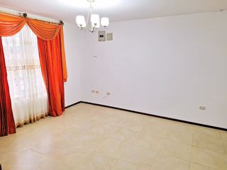 Foto 3 de EN VENTA CASA EN RICAURTE, CUENCA