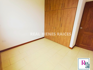 Foto 8 de Apartamento en arriendo – 4º piso con ascensor