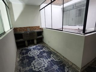 Foto 20 de SE VENDE CASA EN SAN JUAN DE LURIGANCHO