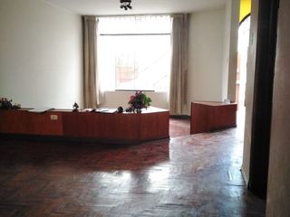 Foto 1 de Luminoso departamento con 3 dormitorios en venta