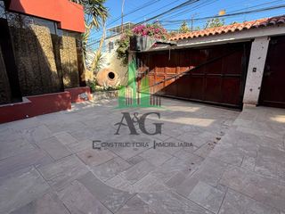 Foto 11 de VENDO HERMOSA CASA DE 3 PISOS, DE 309 M2 CON 7 DORMITORIOS, 6 BAÑOS, JACUZI, JARDINES, COCHERA PARA 2 CARROS, AREA DE PARRILLAS, ZONA DE VISITAS
