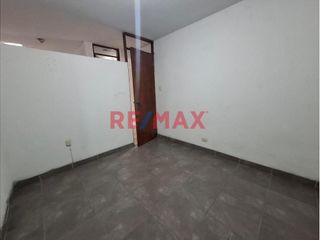 Foto 2 de VENDO DEPARTAMENTO DE 3 DORMITORIOS, PARADEROO 7 DE AV. WIESSE, S.J.L.