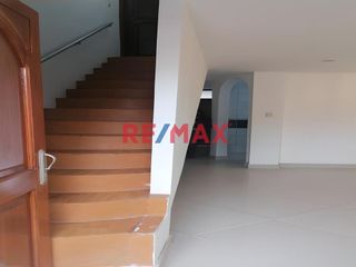 Foto 7 de Alquilo Dúplex Espacioso Cerca Al Colegio Claretiano En Urb. La Arboleda – S/2,500 ¡Excelente Ubicación!