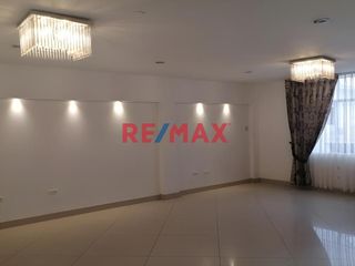 Foto 2 de Alquilo Dúplex Espacioso Cerca Al Colegio Claretiano En Urb. La Arboleda – S/2,500 ¡Excelente Ubicación!