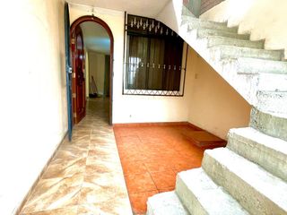 Foto 1 de VENDO CASA EN EL PINAR CON PATIO, COCHERA Y EXCELENTE UBICACIÓN.