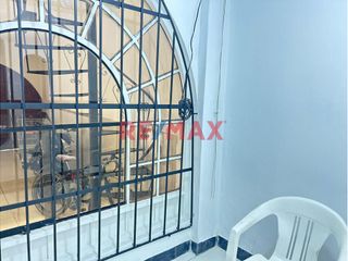 Foto 2 de Se Alquila Casa Productiva De 5 Pisos-Urb.Monserrate Cerca A Isabel De Bobadilla Y Pocas Cuadras De Husares De Junin-480M2