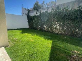 Foto 1 de Renta casa en conjunto Puembo