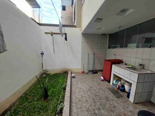 Foto 14 de Se vende Departamento en Primer piso en San Juan de Miraflores  130m2  Cochera