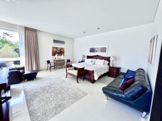 Foto 16 de 🏡 ¡Descubre esta espectacular casa en Altos de Ciudad Jardín, Cali!