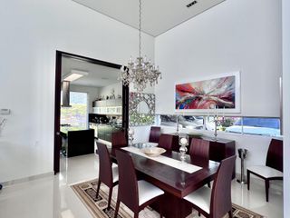 Foto 10 de 🏡 ¡Descubre esta espectacular casa en Altos de Ciudad Jardín, Cali!