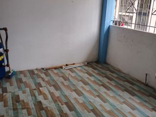 Foto 2 de ALQUILER DE CASA EN CIUDADELA AURORA CERCA DE TODO