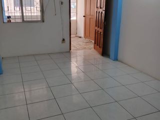 Foto 12 de ALQUILER DE CASA EN CIUDADELA AURORA CERCA DE TODO