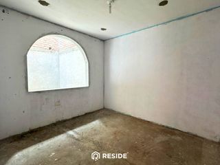 Foto 7 de Venta de casa en Urbanización Covicorti, Trujillo – Frente a parque y con gran potencial