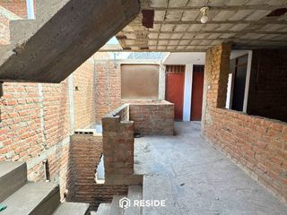 Foto 12 de Venta de casa en Urbanización Covicorti, Trujillo – Frente a parque y con gran potencial