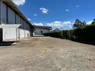 Foto 7 de Bodega Nave Industrial de arriendo autopista Cuenca Azogues sector zhullin Uso de suelo Medio Impacto ideal para industria