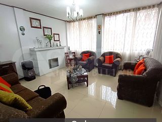 Foto 2 de 𝗖𝗮𝘀𝗮 𝗥𝗲𝗻𝘁𝗲𝗿𝗮, 𝗟𝗮 𝗠𝗮𝗴𝗱𝗮𝗹𝗲𝗻𝗮, 𝘀𝗲𝗰𝘁𝗼𝗿 𝗬𝗮𝗴𝘂𝗮𝗰𝗵𝗶, 𝗦𝘂𝗿 𝗱𝗲 𝗤𝘂𝗶𝘁𝗼