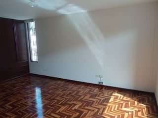 Foto 18 de ALQUILO CASA TIPO DUPLEX EN SURCO