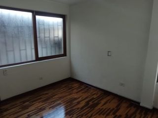 Foto 11 de ALQUILO CASA TIPO DUPLEX EN SURCO