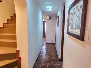 Foto 8 de VENTA CASA CERCA UNSA - AREQUIPA