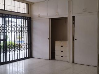 Foto 11 de RENTO CASA PARA EMPRESA