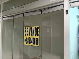 Foto 3 de Venta Local Comercial  C.C. Moda Gama