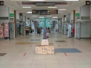 Foto 6 de Venta Local Comercial  C.C. Moda Gama