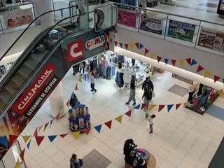 Foto 7 de Venta Local Comercial  C.C. Moda Gama