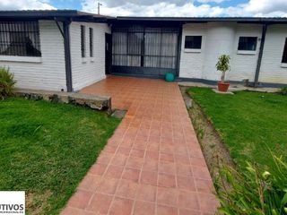 Foto 12 de Espectacular Quinta en la Lotización San Francisco de Pifo.