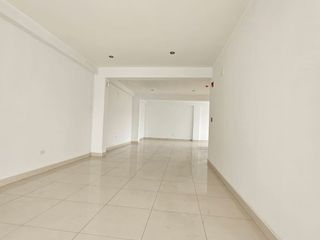 Foto 3 de 🏢 SE ALQUILA LOCAL COMERCIAL 2° PISO – 160 m² | Zona Estratégica de Alto Potencial 📍  ¿Buscas el espacio ideal para