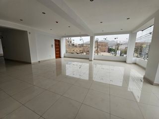 Foto 5 de 🏢 SE ALQUILA LOCAL COMERCIAL 2° PISO – 160 m² | Zona Estratégica de Alto Potencial 📍  ¿Buscas el espacio ideal para