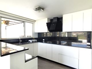 Foto 4 de NAYON - RENTA /CASA DENTRO DE URBANIZACION