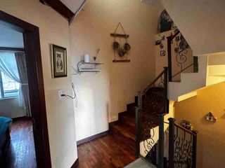 Foto 11 de VENTA DE CASA TRES PISOS + 1 MINI DEPARTAMENTO EN LOS MOLINOS, SECTOR JIPIRO (COMPLEJO FERIAL) LOJA