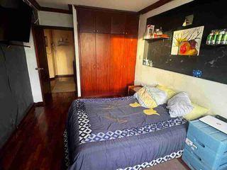 Foto 13 de VENTA DE CASA TRES PISOS + 1 MINI DEPARTAMENTO EN LOS MOLINOS, SECTOR JIPIRO (COMPLEJO FERIAL) LOJA