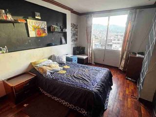Foto 14 de VENTA DE CASA TRES PISOS + 1 MINI DEPARTAMENTO EN LOS MOLINOS, SECTOR JIPIRO (COMPLEJO FERIAL) LOJA