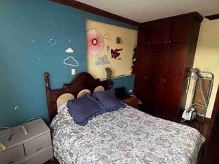 Foto 16 de VENTA DE CASA TRES PISOS + 1 MINI DEPARTAMENTO EN LOS MOLINOS, SECTOR JIPIRO (COMPLEJO FERIAL) LOJA