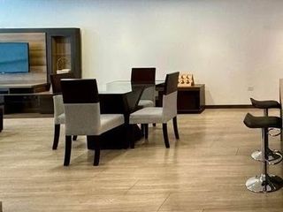 Foto 7 de En el corazón de la ciudad ,elegante departamento (sector financiero de la ciudad,  acceso a líneas de transporte público, parques y Colegios